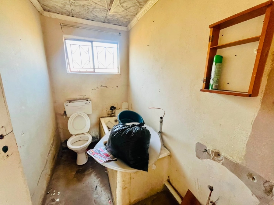 2 Bedroom Property for Sale in Bloemside 4 Free State